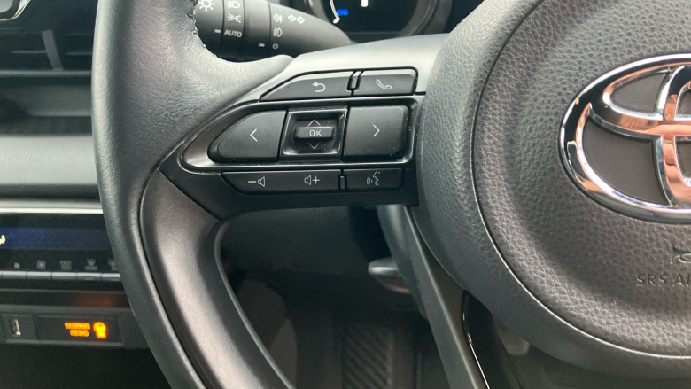 Toyota Yaris 1.5 Hybrid Dynamic 5dr CVT Hybrid Hatchback